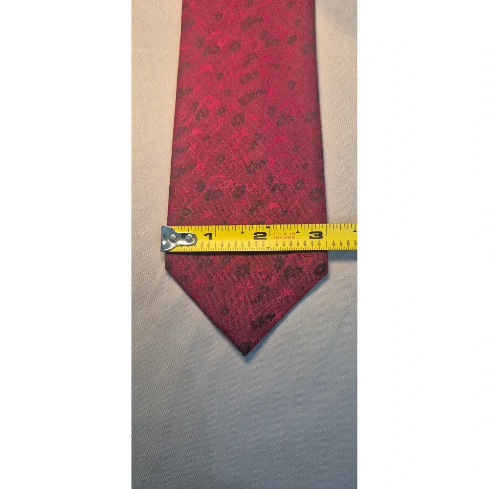 Calvin Klein Mens Burgundy Black Floral Silk Blend Necktie Formal Dress Tie